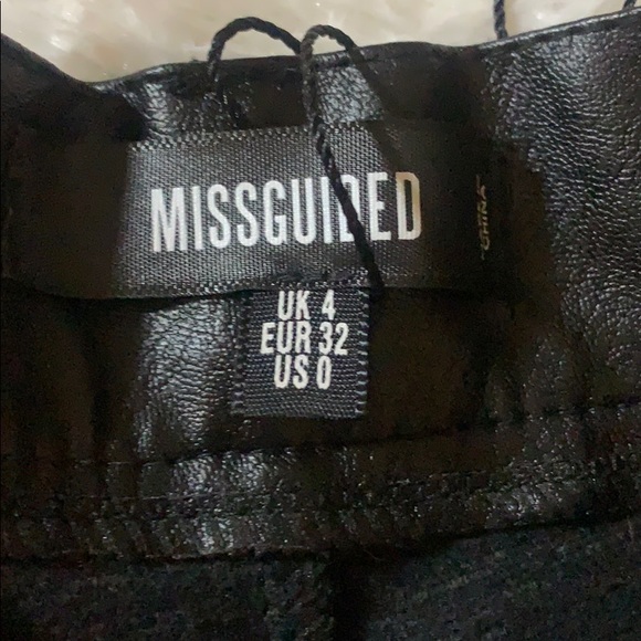 Joggers - Picture 3 of 4